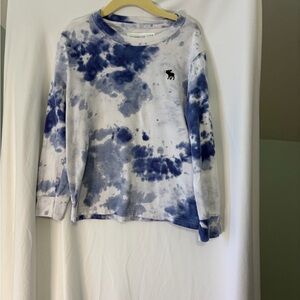 Abercrombie Kids Navy and White Long Sleeve Tee size 5/6